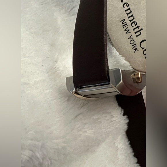 NWT Authentic Vintage Kenneth Cole 2-Tone Stainless Steel Watch w/Leather KC2152 - Picture 11 of 16
